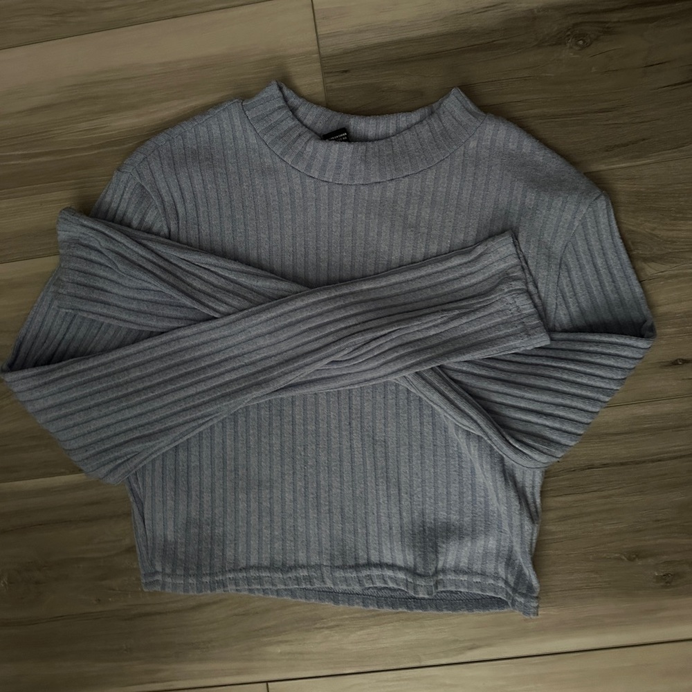 Forever 21 cropped turtle neck